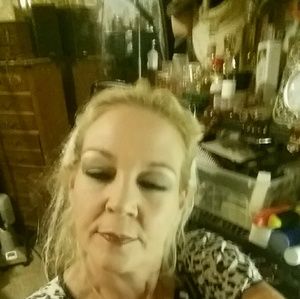 Meet your Posher, Beverley